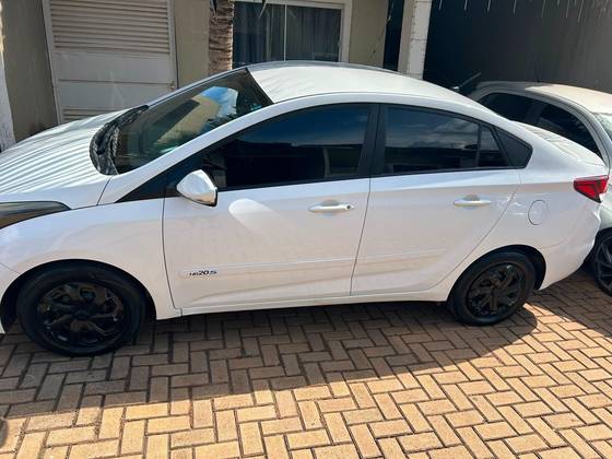 HYUNDAI HB20S 1.0 COMFORT PLUS 12V FLEX 4P MANUAL HYUNDAI HB20S 1.0 COMFORT PLUS 12V FLEX 4P MANUAL